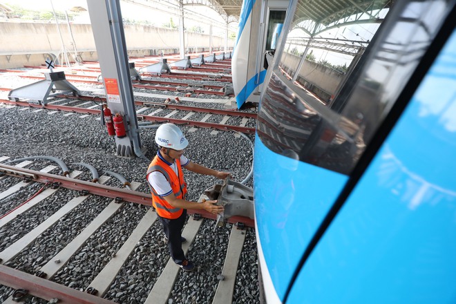 Bên trong 'đầu não' tuyến metro Bến Thành - Suối Tiên: Áp lực cao và những điều bạn chưa biết- Ảnh 8.