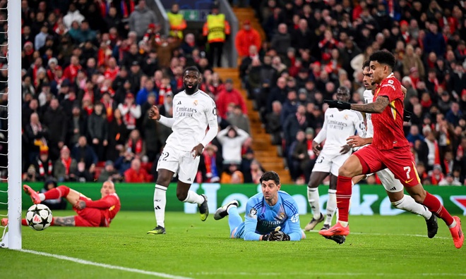 Champions League: Mbappe đá hỏng phạt đền, Real Madrid thua Liverpool- Ảnh 4.