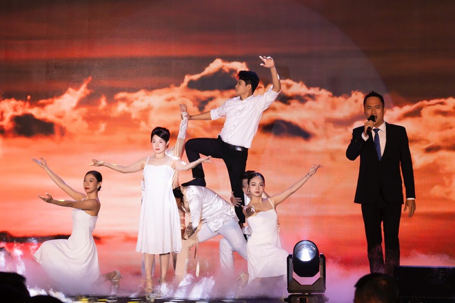 Xúc động ở 'mái nhà chung' của những người con quê hương cố Thủ tướng Phạm Văn Đồng tại TP.HCM- Ảnh 13. Xúc động ở 'mái nhà chung' của những người con quê hương cố Thủ tướng Phạm Văn Đồng tại TP.HCM- Ảnh 13.