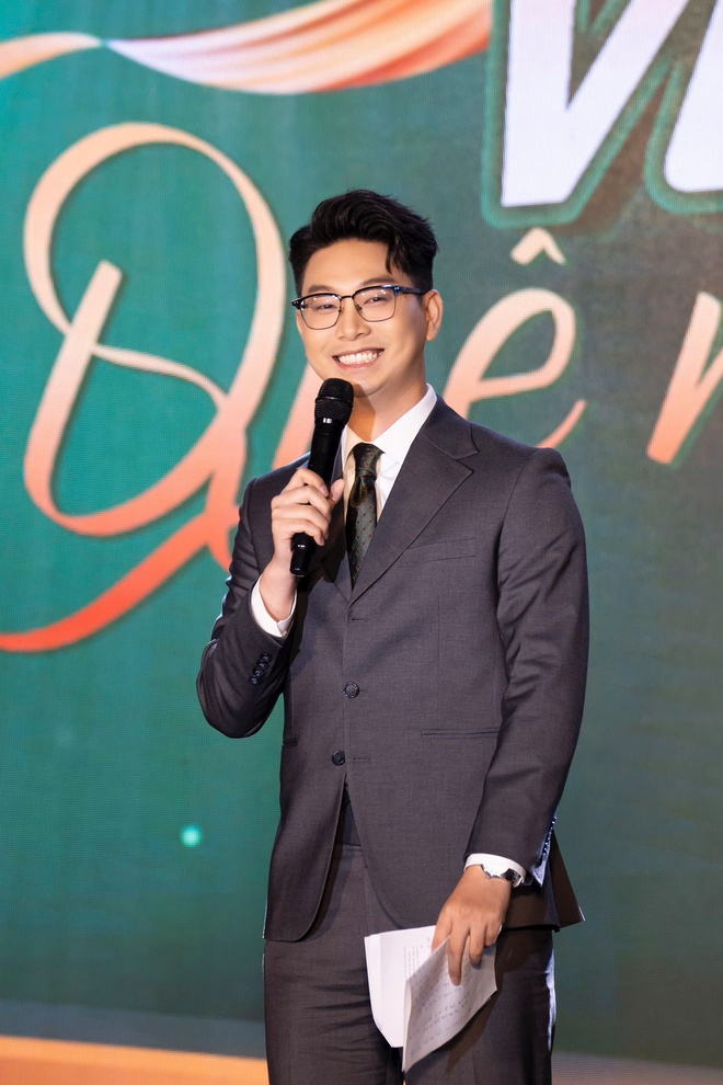 Xúc động ở 'mái nhà chung' của những người con quê hương cố Thủ tướng Phạm Văn Đồng tại TP.HCM- Ảnh 12. Xúc động ở 'mái nhà chung' của những người con quê hương cố Thủ tướng Phạm Văn Đồng tại TP.HCM- Ảnh 12.