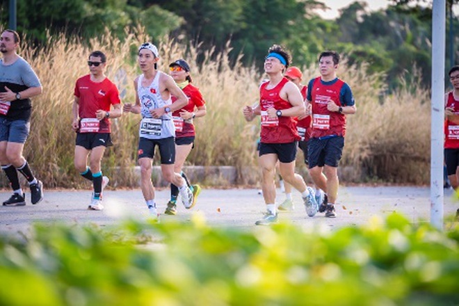 Những hình ảnh ấn tượng tại Giải marathon quốc tế Thành phố Hồ Chí Minh Techcombank 2024- Ảnh 21.