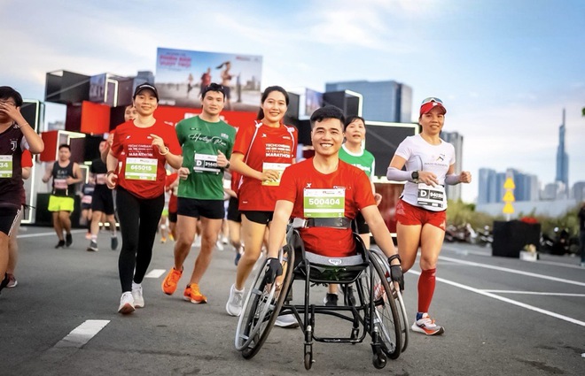 Những hình ảnh ấn tượng tại Giải marathon quốc tế Thành phố Hồ Chí Minh Techcombank 2024- Ảnh 22.