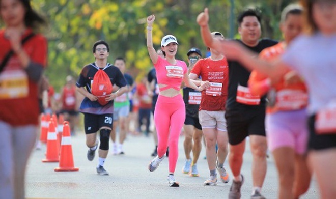 Những hình ảnh ấn tượng tại Giải marathon quốc tế Thành phố Hồ Chí Minh Techcombank 2024- Ảnh 25.