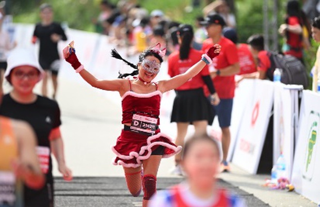 Những hình ảnh ấn tượng tại Giải marathon quốc tế Thành phố Hồ Chí Minh Techcombank 2024- Ảnh 34.