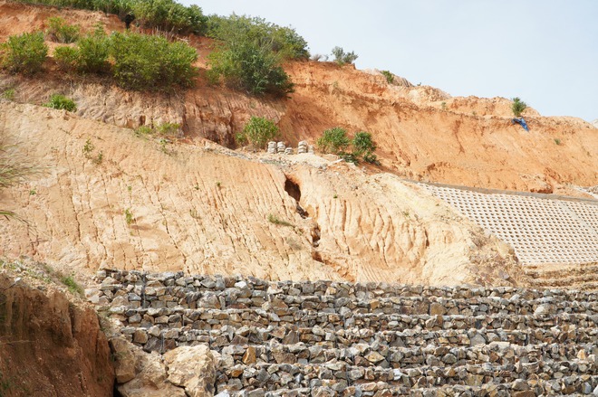 Dự &aacute;n hồ chứa nước 550 tỉ đồng ngổn ngang sau nhiều lần trễ hẹn- Ảnh 23.