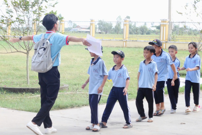 Chuyện tử tế ở TP.HCM: Sinh viên quyên góp giúp trẻ em vùng khó khăn- Ảnh 6.