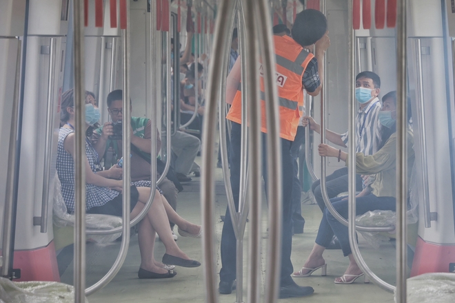 Diễn tập sơ tán hành khách khi metro Nhổn - ga Hà Nội gặp sự cố- Ảnh 4.