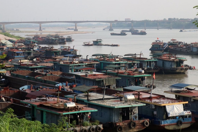 Tàu cát quần thảo sông Đà, 19 ngôi nhà nứt toác, dân than 'kêu trời không thấu'- Ảnh 8.