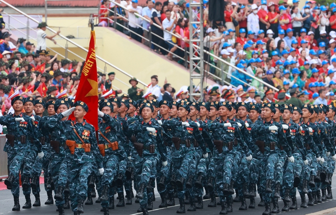 Lễ diễu binh, diễu hành mang khí thế hào hùng của chiến thắng Điện Biên Phủ- Ảnh 9.