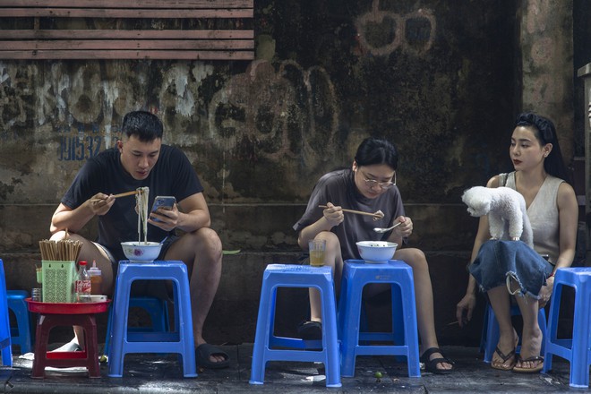 Theo Michelin ăn, chơi 48 giờ ở Hà Nội- Ảnh 2.