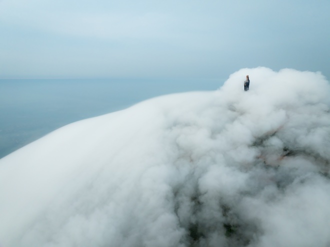 Mây tràn trên đỉnh Bà Đen- Ảnh 8.