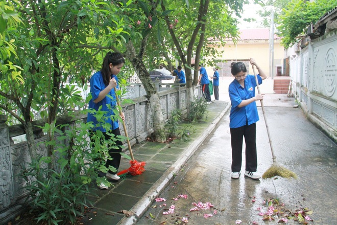 Dân làng Lại Đà chuẩn bị cho lễ quốc tang- Ảnh 3.