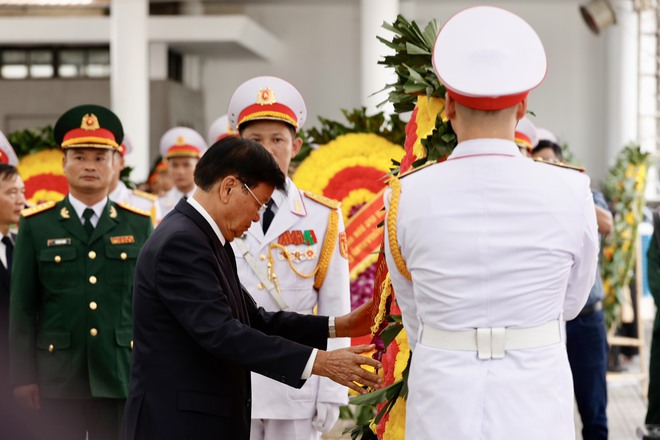 Lãnh đạo các quốc gia, các đoàn quốc tế đến viếng Tổng Bí thư Nguyễn Phú Trọng- Ảnh 4.