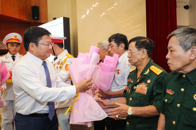 77 năm ngày Thương binh - Liệt sĩ: 'Mẹ ơi, ngày mai con đi bộ đội'- Ảnh 16.