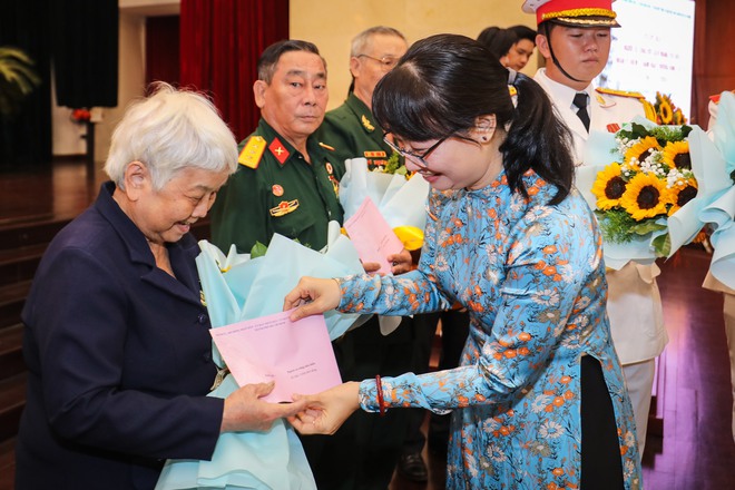 77 năm ngày Thương binh - Liệt sĩ: 'Mẹ ơi, ngày mai con đi bộ đội'- Ảnh 15.