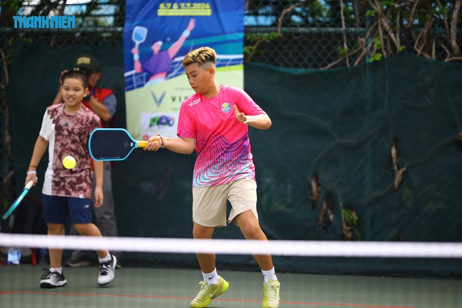 Giải Pickleball Thanh Niên lần I 2024 - Cúp VINFAST: VĐV nhí tranh tài sôi nổi- Ảnh 7.