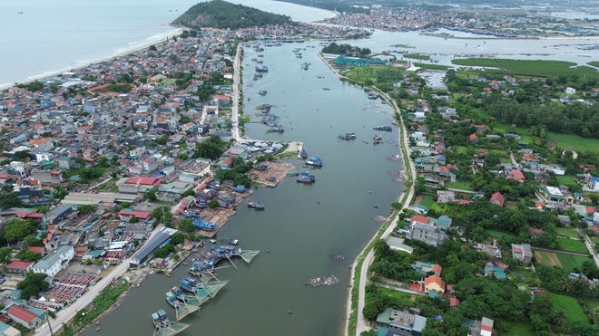 Sau phản ánh của Thanh Niên tàu thuyền đã có chỗ neo đậu trên Lạch Bạng- Ảnh 5.