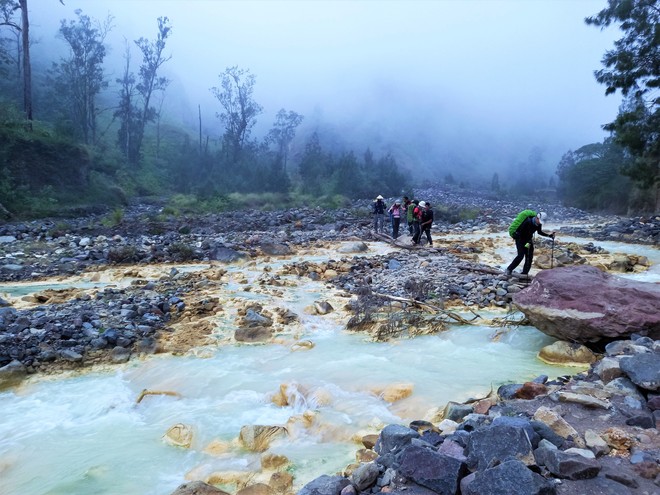 Khách Việt chinh phục cung trek núi lửa kỳ vĩ bậc nhất Indonesia- Ảnh 13.