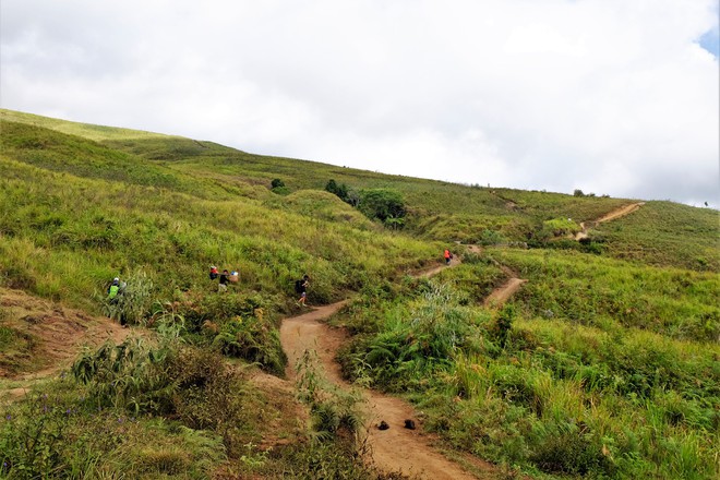 Khách Việt chinh phục cung trek núi lửa kỳ vĩ bậc nhất Indonesia- Ảnh 3.