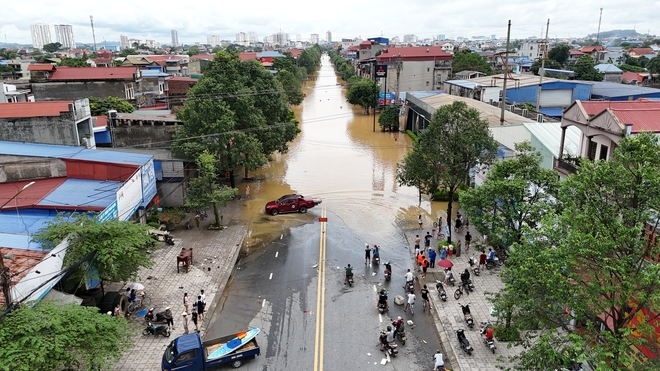 [FLYCAM] Toàn cảnh ngập lụt ở Thái Nguyên sau bão số 3 (Yagi)- Ảnh 9.