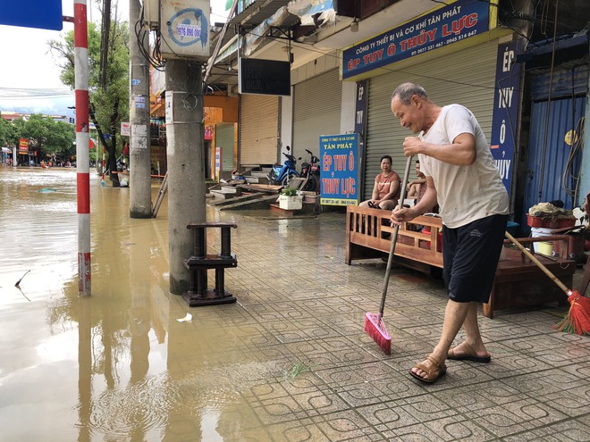 Nước lũ bắt đầu rút ở Thái Nguyên, Lào Cai- Ảnh 4.