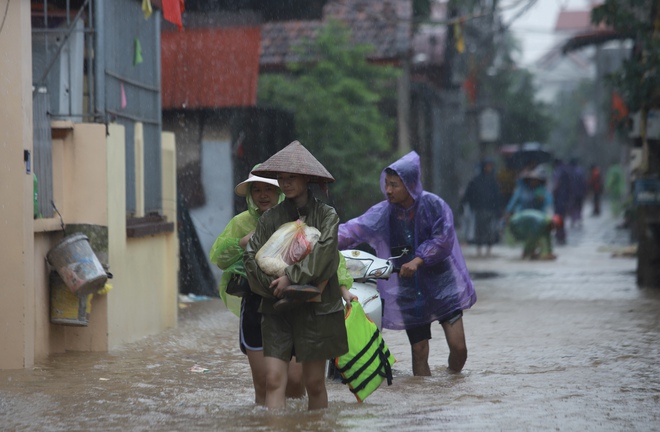 Chạy đua với lũ vớt vát tài sản, hoa màu- Ảnh 7.