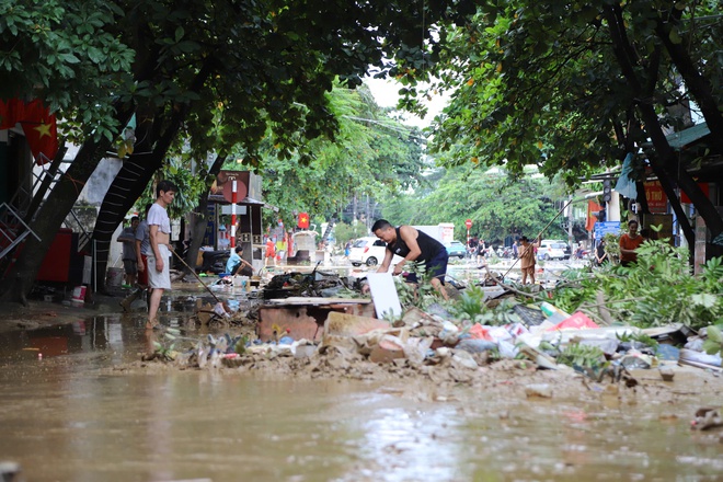 Tuyên Quang ngày lũ rút- Ảnh 1.