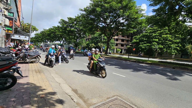 Công an mời làm việc nhiều người bên trong Mái ấm Hoa Hồng- Ảnh 4.