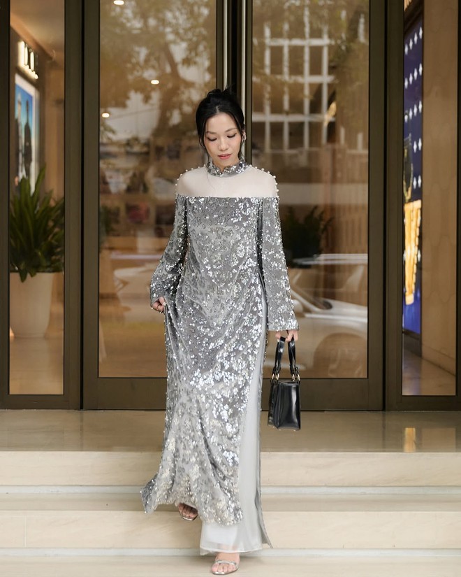 Sparkling sequins ao dai, the perfect choice for her to welcome the new year - Photo 5.