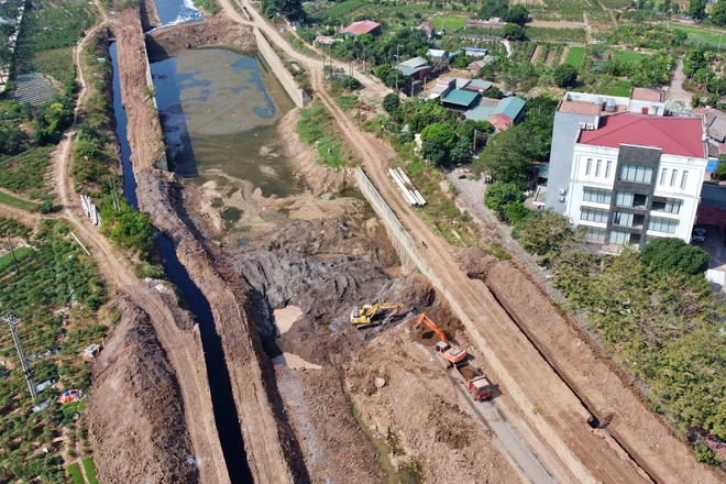 Cảnh trộm cát trong 'đại công trường' hơn 4.700 tỉ ở Hà Nội- Ảnh 2.