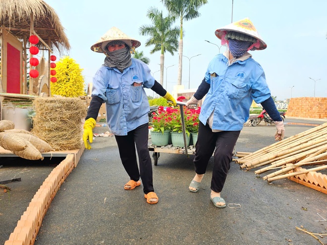 Chủ tịch Xuyên Mộc giải nghĩa linh vật hổ mang chúa đội nón lá- Ảnh 9.