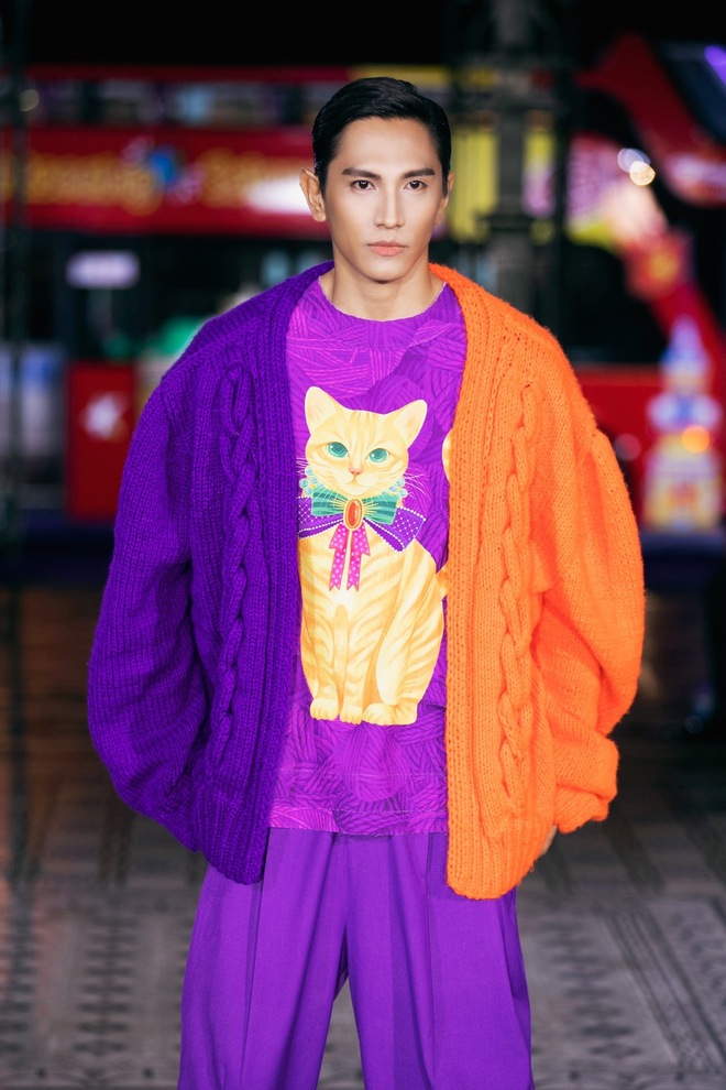 Vietnamese fashion designer made a mark with the tradition of bringing the mascot of the year to costume- Photo 12.