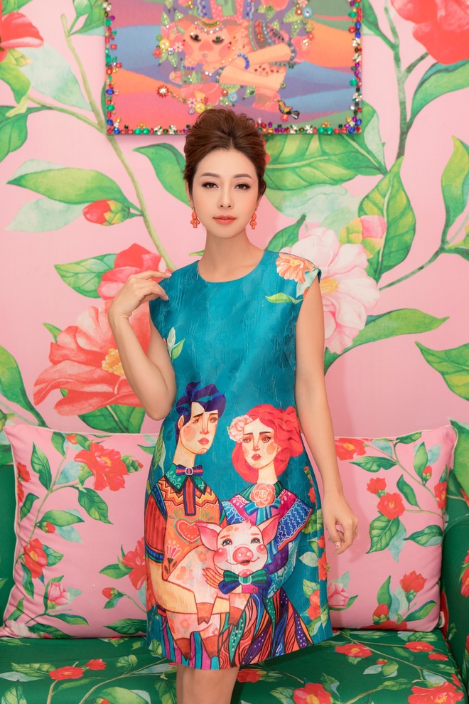 Vietnamese fashion designer made a mark with the tradition of bringing the mascot of the year to costume- Photo 14.