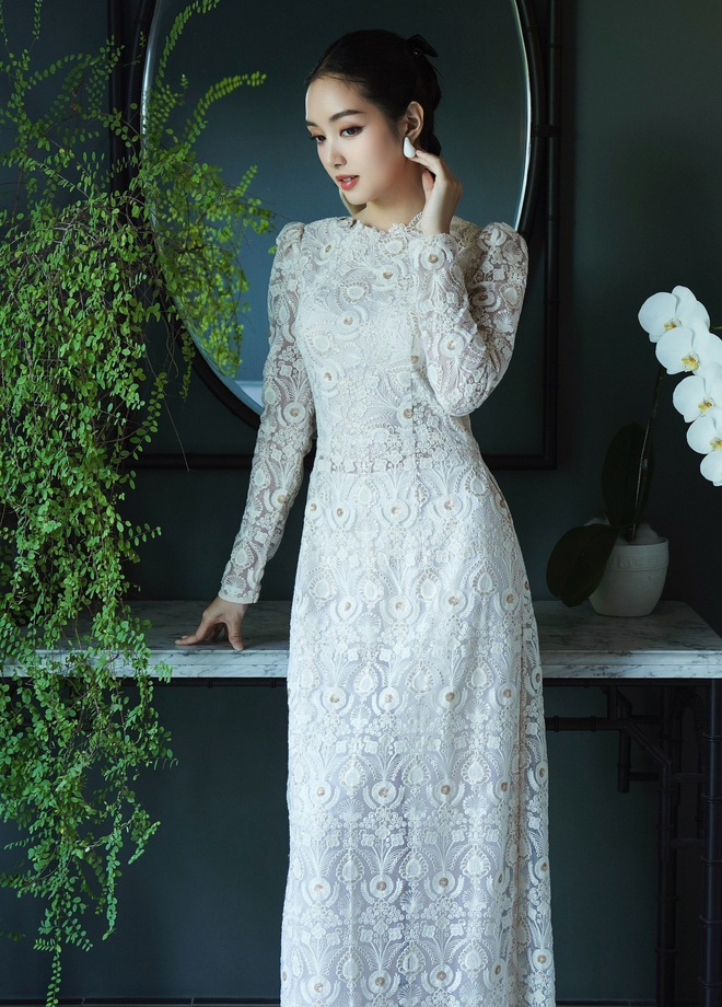 Lace ao dai, arrogant romance'causing fever' for Tet season 2025 - Photo 8.