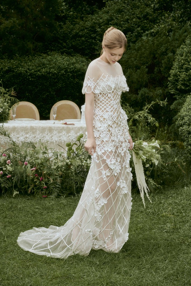 Váy cưới lãng mạn cho quý cô hiện đại trong mùa thu 2025 - Ảnh 8.