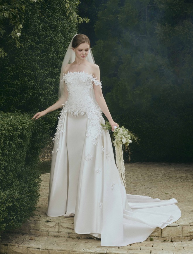 Váy cưới lãng mạn cho quý cô hiện đại trong mùa thu 2025 - Ảnh 11.