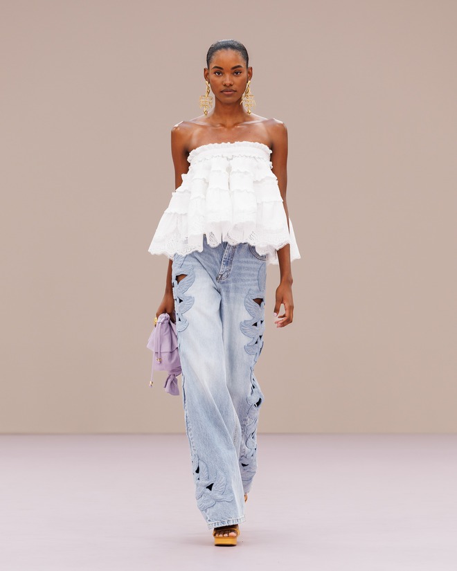 Nổi bật trên đường phố, văn phòng với phong cách thời trang du mục đô thị- Ảnh 3.