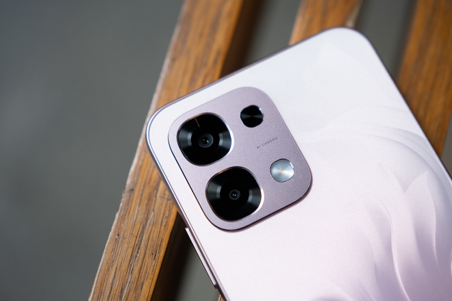 Trải nghiệm OPPO A6 Pro: bền bỉ, mượt m&agrave; v&agrave; tr&agrave;n đầy năng lượng - Ảnh 3.