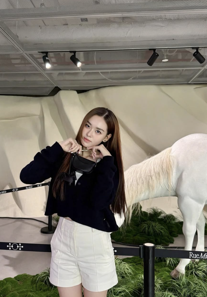 Sức hút quần shorts bền bỉ trong thời trang 24 / 7 cho phong cách năng động - Ảnh 1. Sức hút quần shorts bền bỉ trong thời trang 24 / 7 cho phong cách năng động - Ảnh 1.