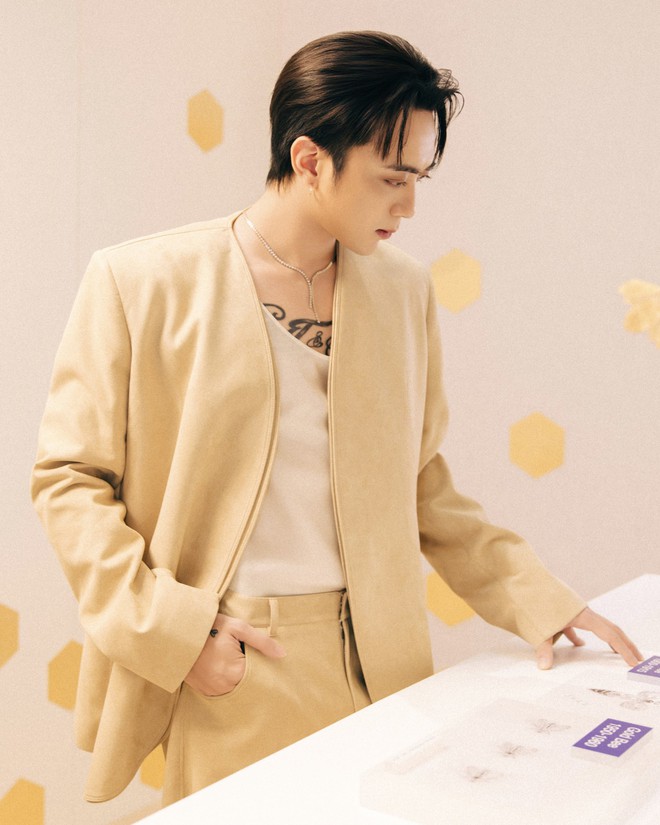 Soobin sang H&agrave;n Quốc dự sự kiện c&ugrave;ng Song Hye Kyo  - Ảnh 2.