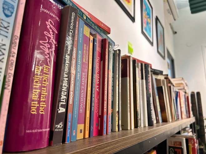 Quán cà phê tặng tiền khách đến đọc sách: Bất ngờ với vị khách này- Ảnh 4. Quán cà phê tặng tiền khách đến đọc sách: Bất ngờ với vị khách này- Ảnh 4.