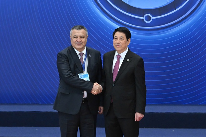 Chủ tịch nước Lương Cường đón các trưởng đoàn tại lễ ký Công ước Hà Nội - Ảnh 6.