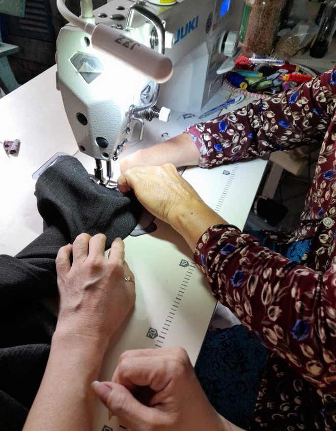 Những đường kim mũi chỉ y&ecirc;u đời, thương người  - Ảnh 3.