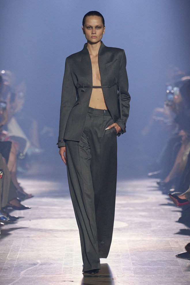 - Ảnh 1. - Ảnh 1.