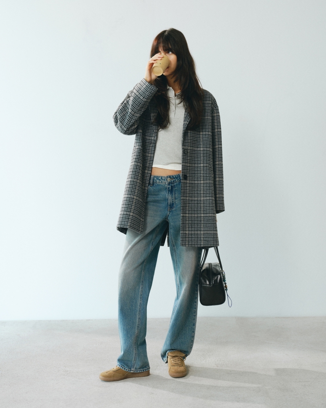 Những 'bản phối' với denim gây chú ý từ sự kiện đến đời sống thường nhật- Ảnh 10.