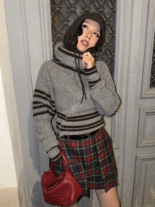 Tôn dáng và thời thượng cùng chân váy ngắn xếp ly- Ảnh 5. Tôn dáng và thời thượng cùng chân váy ngắn xếp ly- Ảnh 5.