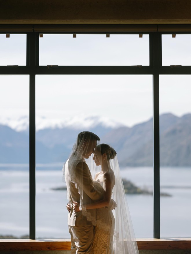 'Thị hậu' Hồ Định H&acirc;n kết h&ocirc;n ở tuổi 44 - Ảnh 5.