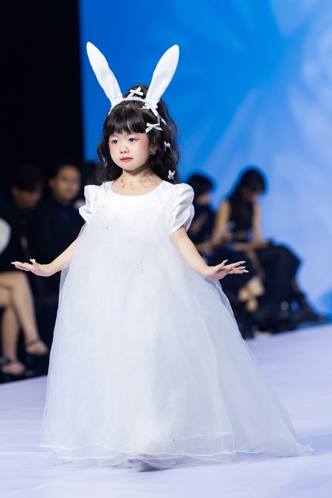 Thời trang nghề&nghiệp: Ký ức Trung thu qua các bộ sưu tập độc đáo - Ảnh 2.