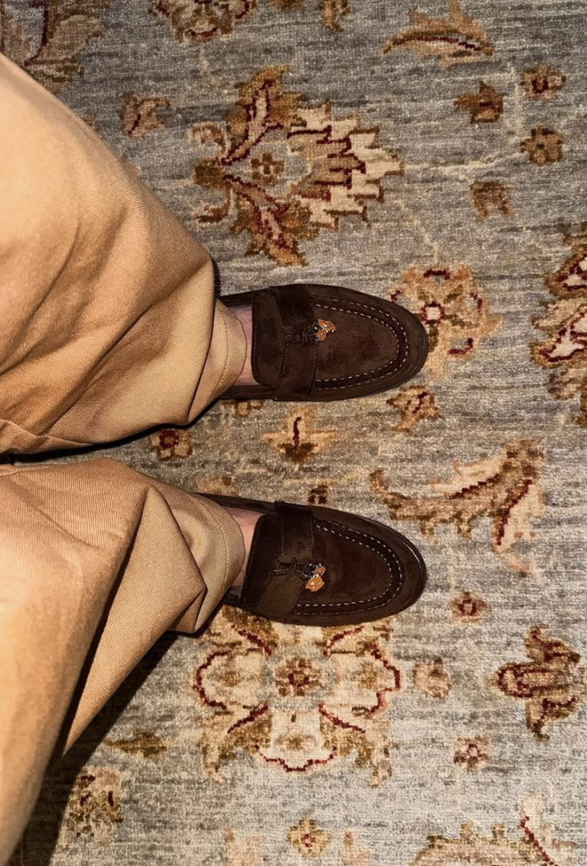 Giày loafer chinh phục mọi xu hướng thời trang mùa thu này- Ảnh 10. Giày loafer chinh phục mọi xu hướng thời trang mùa thu này- Ảnh 10.