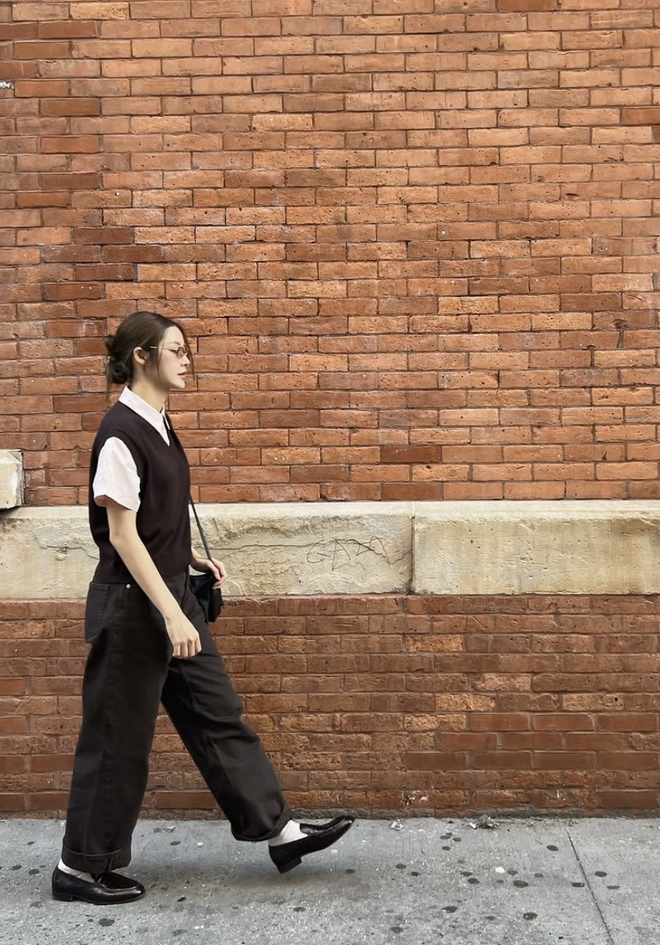 Giày loafer chinh phục mọi xu hướng thời trang mùa thu này- Ảnh 7. Giày loafer chinh phục mọi xu hướng thời trang mùa thu này- Ảnh 7.